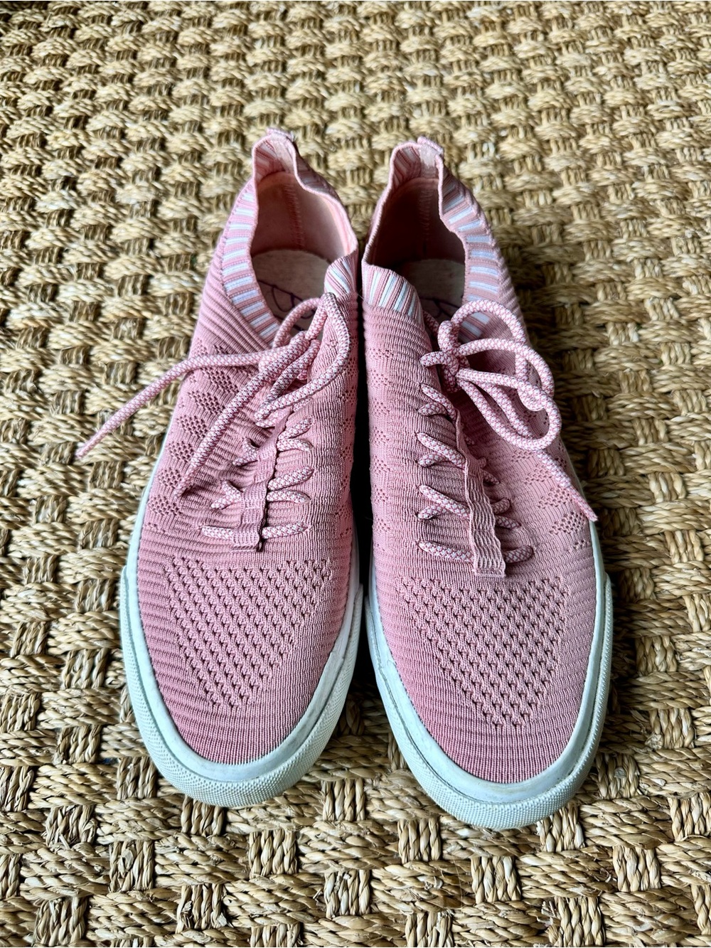 Blowfish Knit Lace-Up Women's Sneakers in Dusty Pink